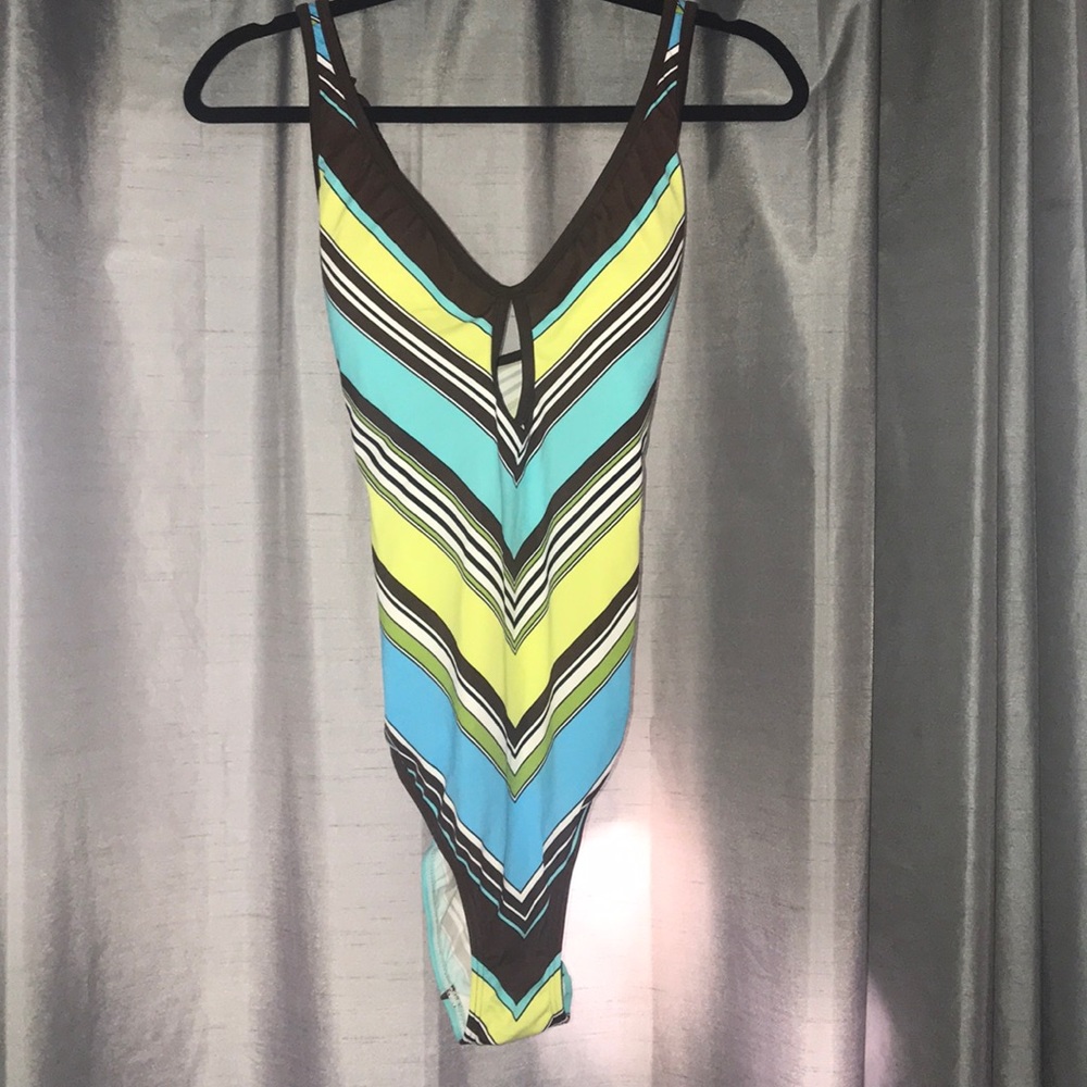 Swim suit